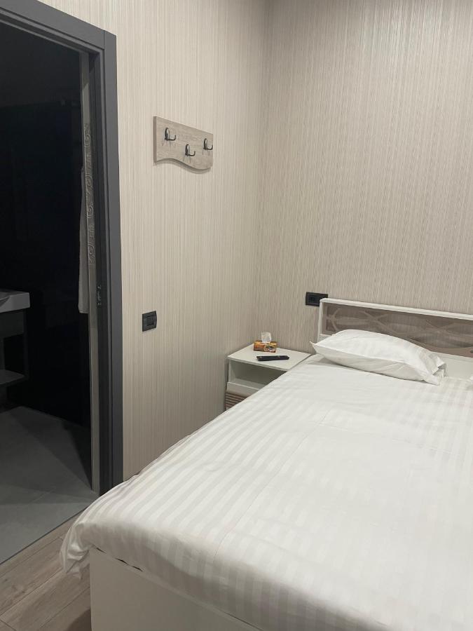 Park Avenue Hotel Γιερεβάν Εξωτερικό φωτογραφία