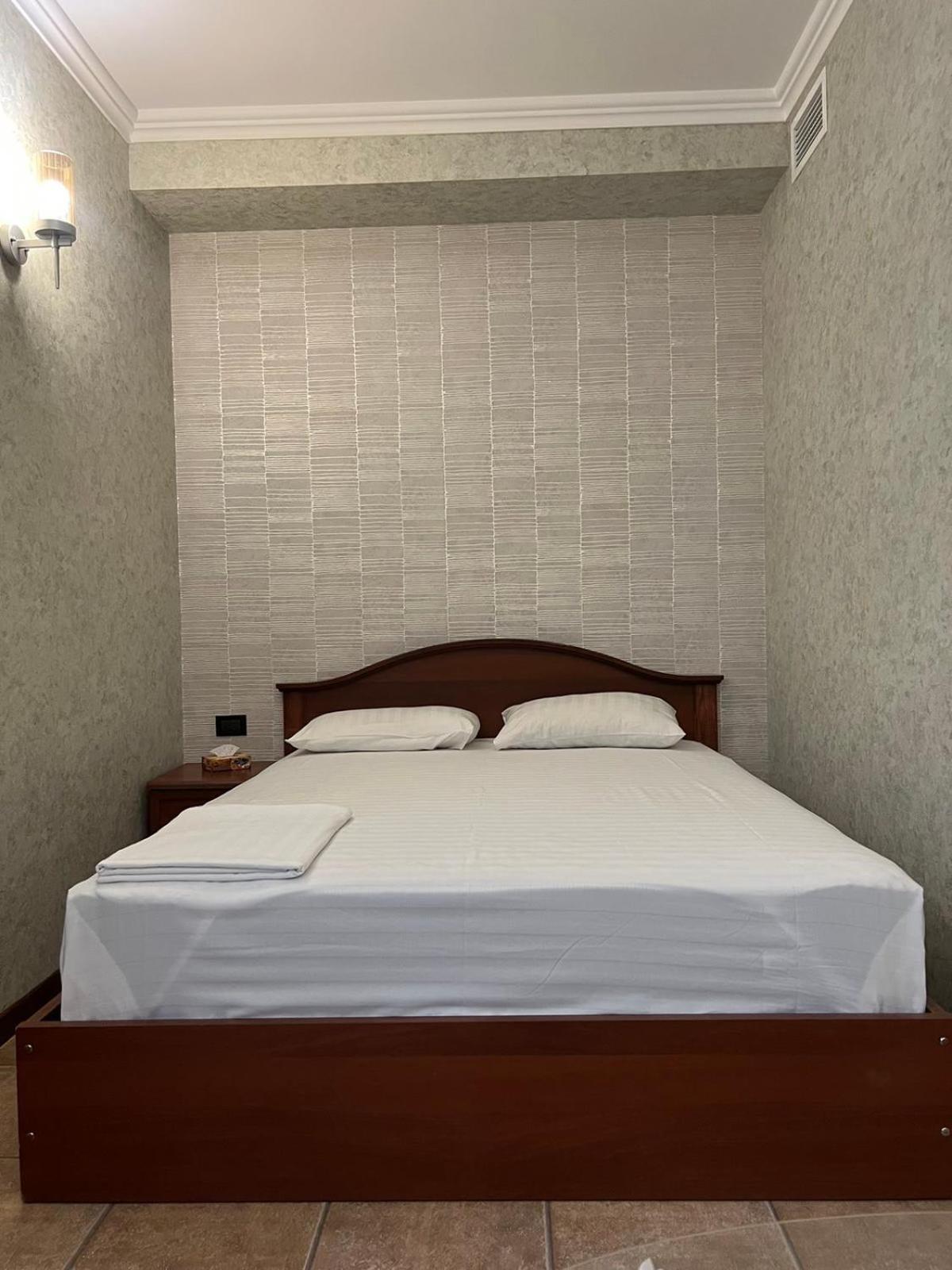 Park Avenue Hotel Γιερεβάν Εξωτερικό φωτογραφία