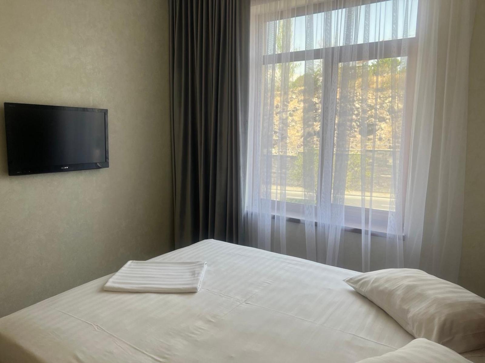 Park Avenue Hotel Γιερεβάν Εξωτερικό φωτογραφία