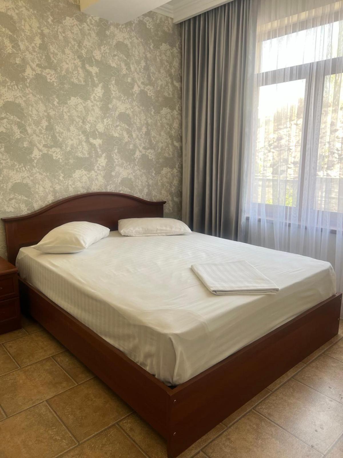 Park Avenue Hotel Γιερεβάν Εξωτερικό φωτογραφία