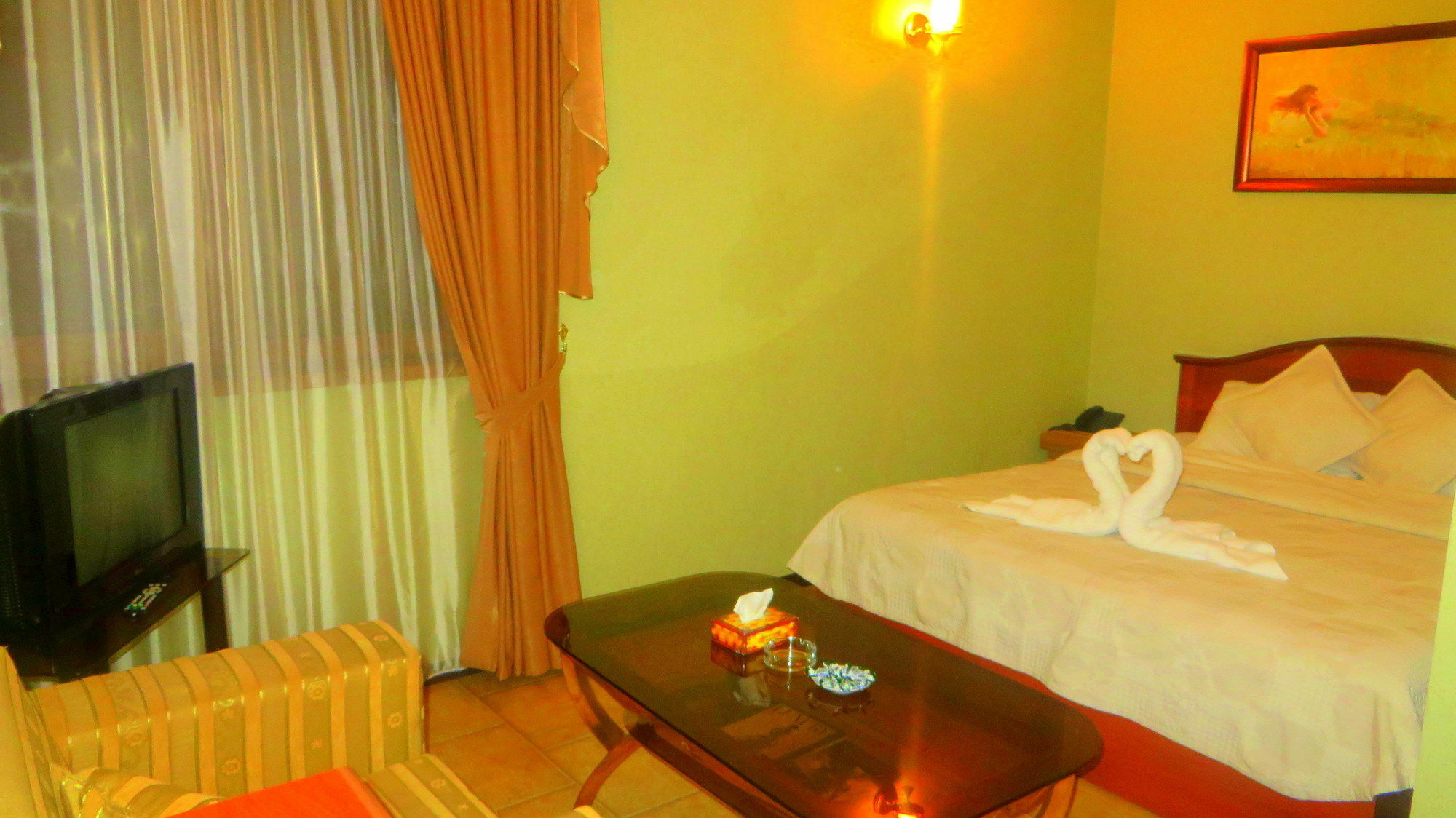 Park Avenue Hotel Γιερεβάν Εξωτερικό φωτογραφία